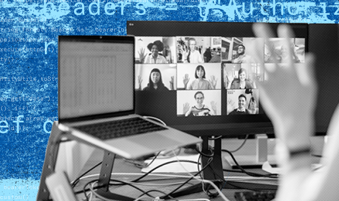 参加者に手を振りながらバーチャル会議を進行する女性